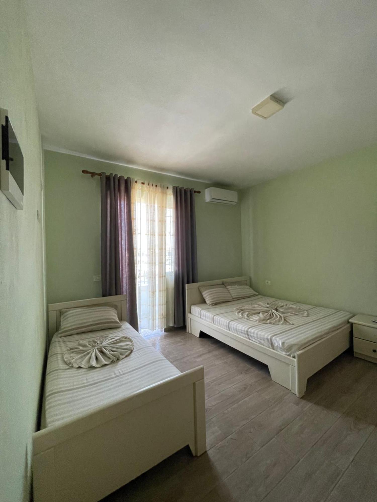 Vila Vladi Дуррес Экстерьер фото